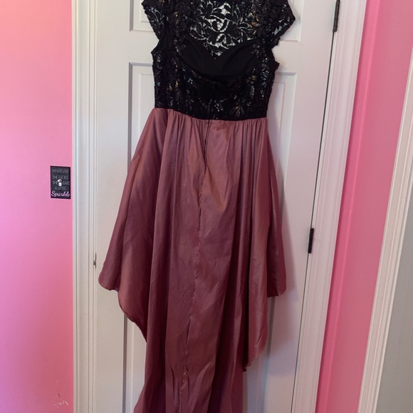 Hi- low prom/ homecoming dress size 15/16 - Picture 5 of 8